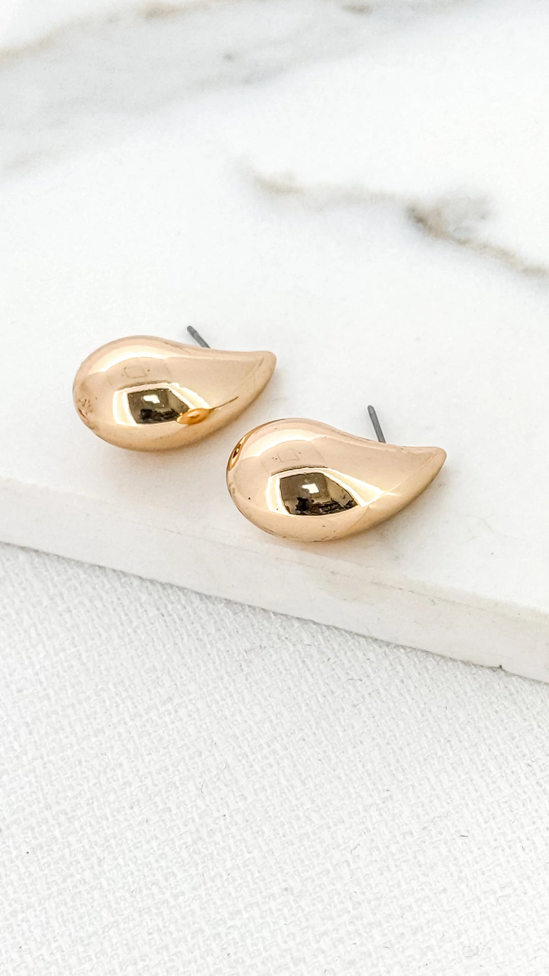 Small Gold Teardrop Earrings