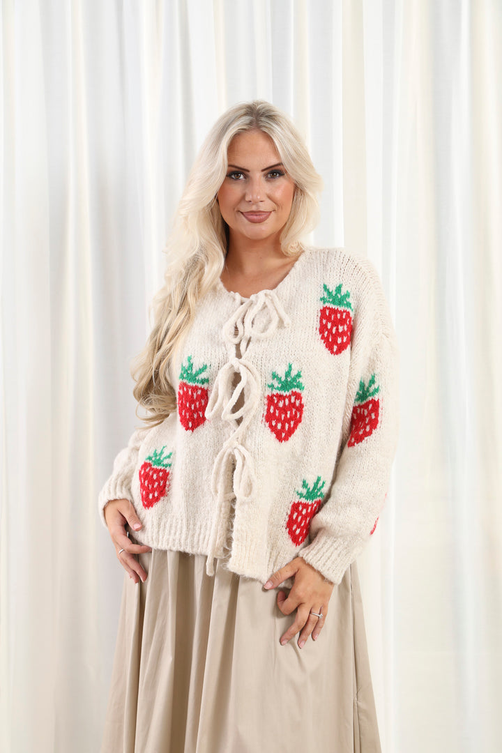 Strawberry Cardigan Cream