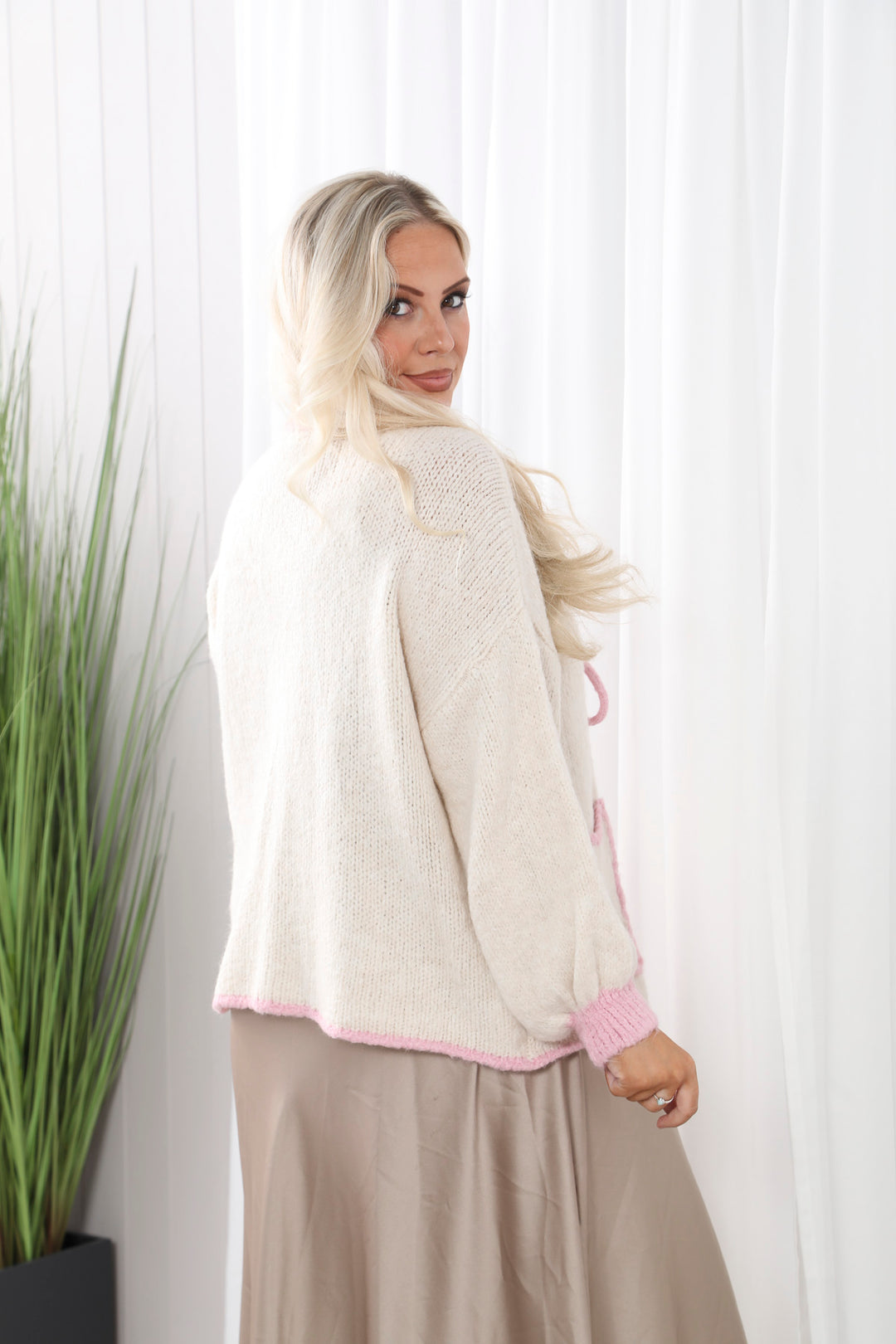 Pocket Trim Cardi Cream