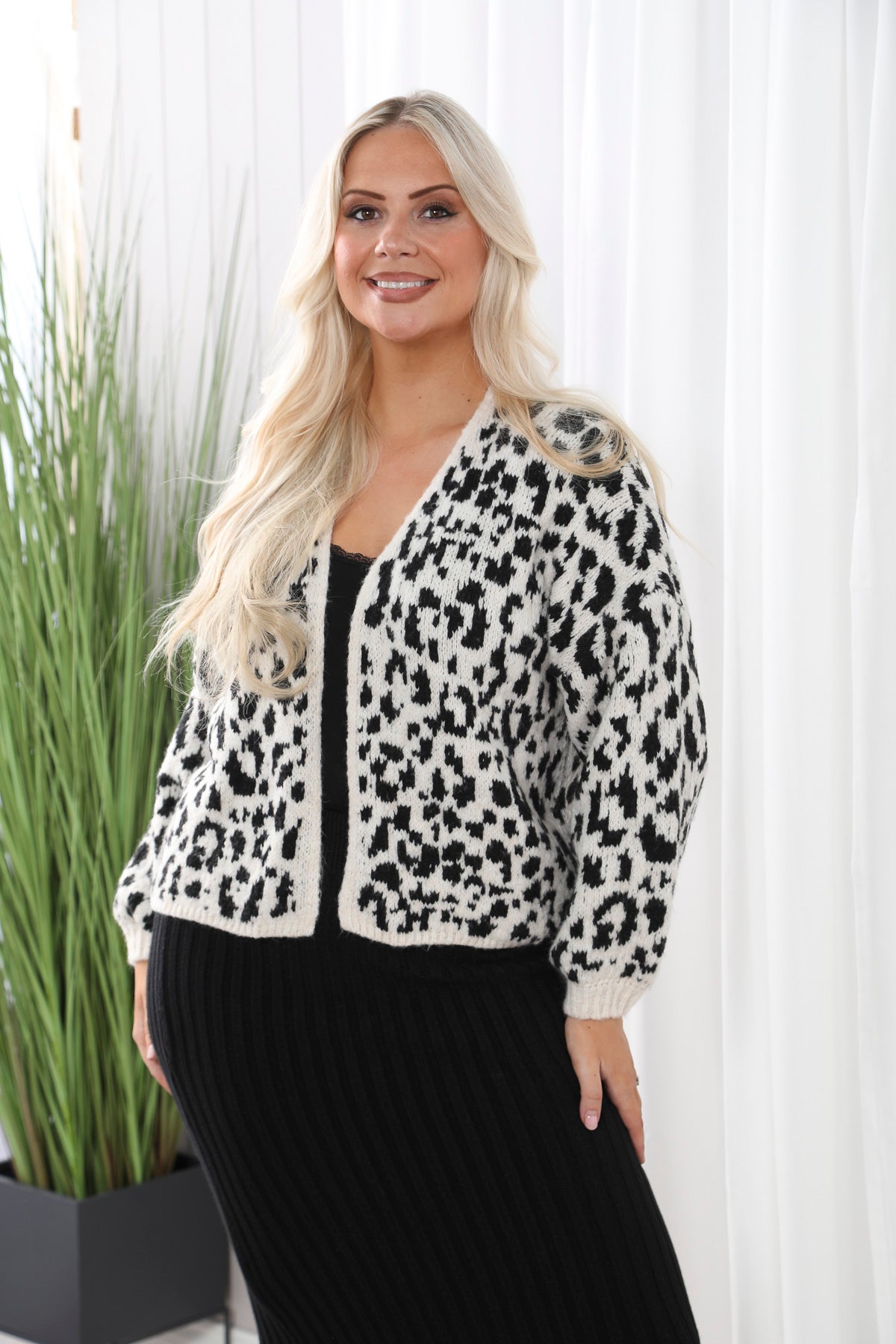 Black and white leopard print cardigan hotsell