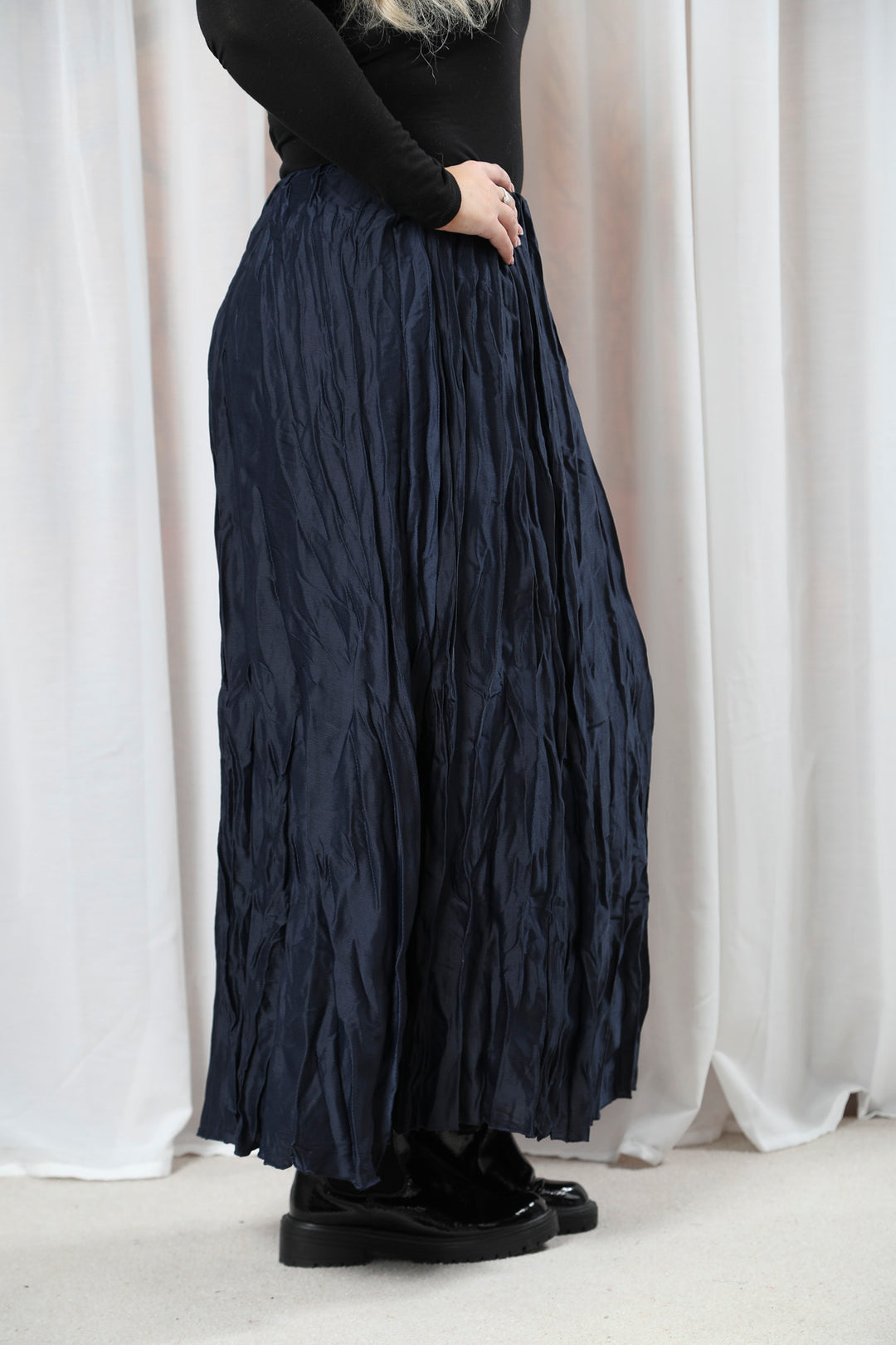 Crinkle Maxi Skirt Navy