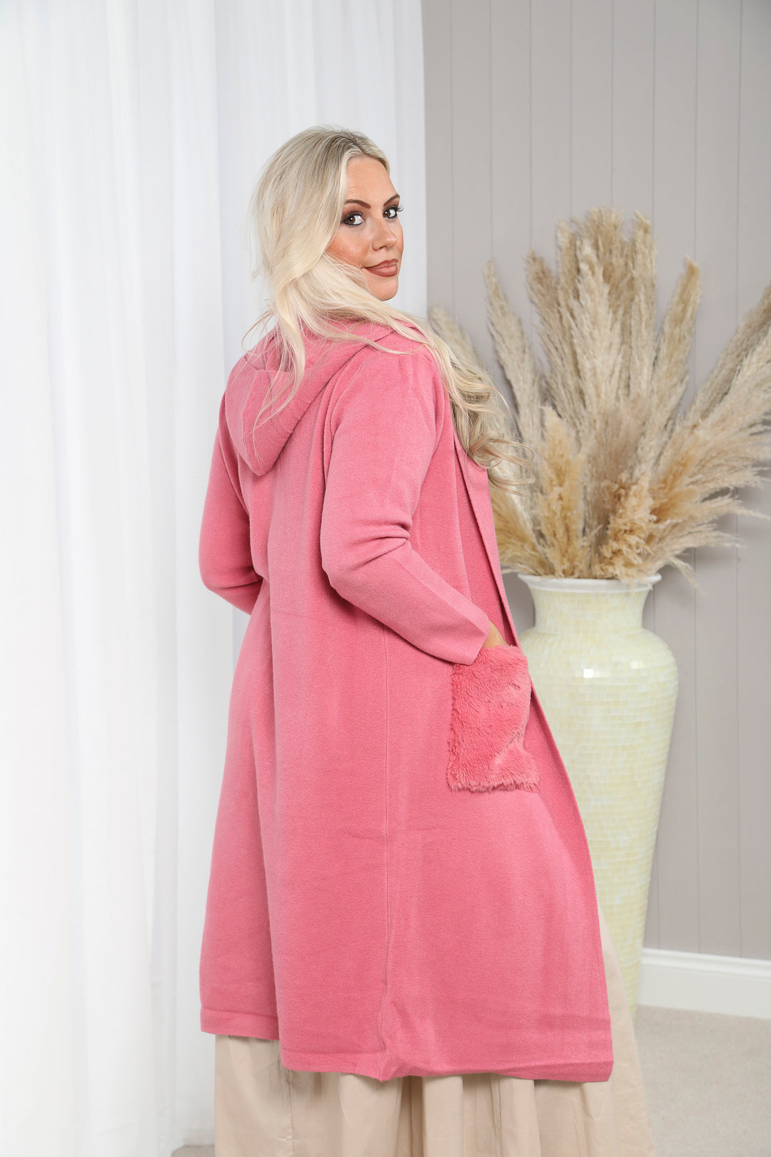 Hayley Faux Fur Pocket Cardigan Pink