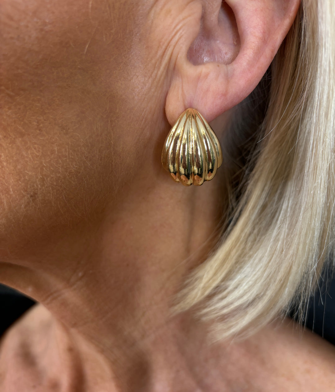 Shell Gold Teardrop Earrings