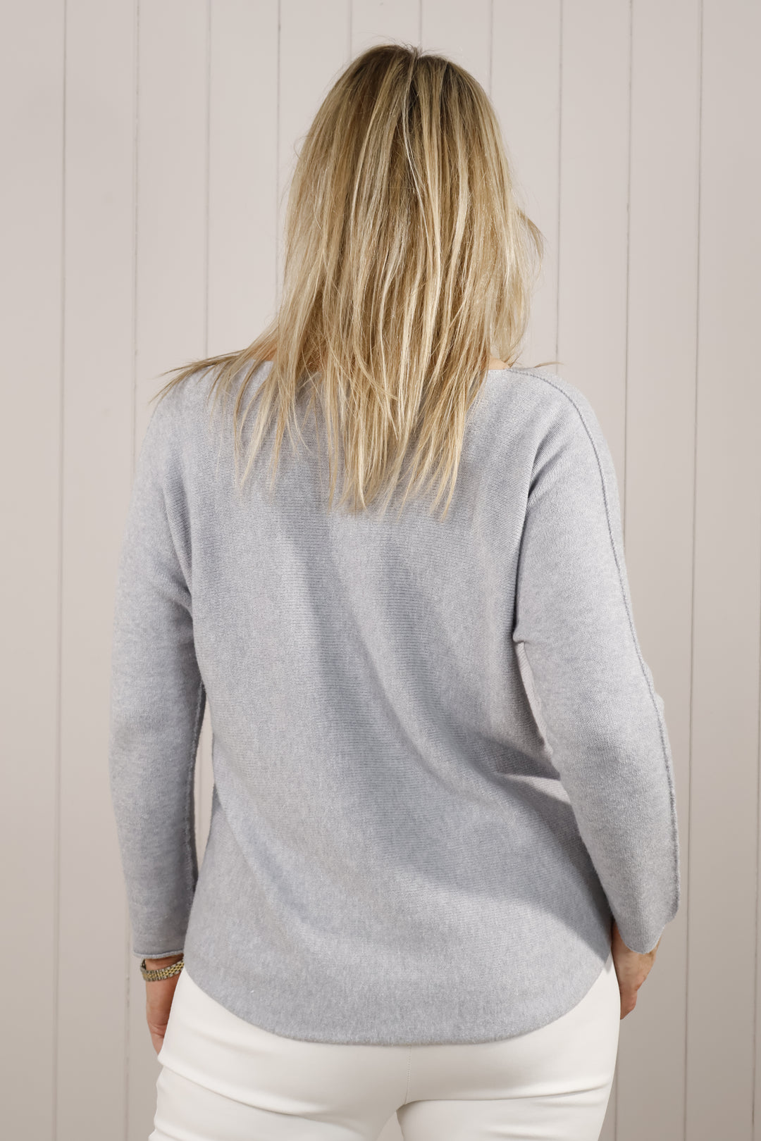 Curved Hem V Neck Jumper Grey