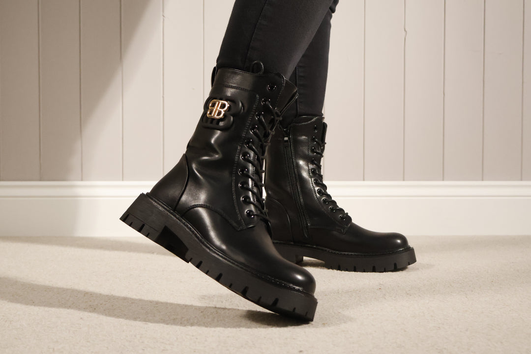 Francesca Boot Black