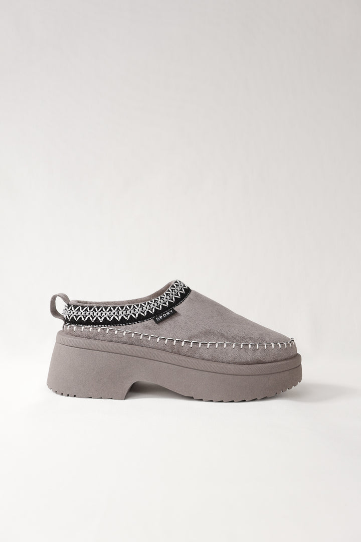 Huggy Slippers Grey