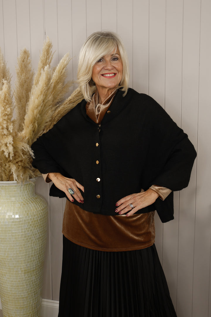 Keshia Poncho Black