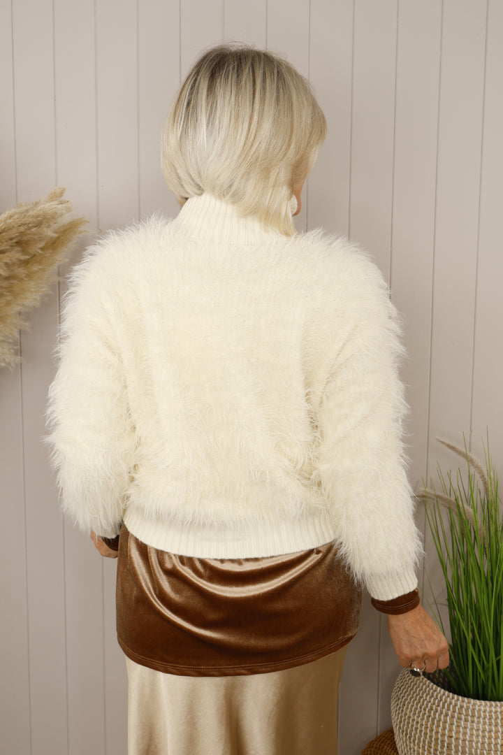 Eira Fluffy Cardigan Cream