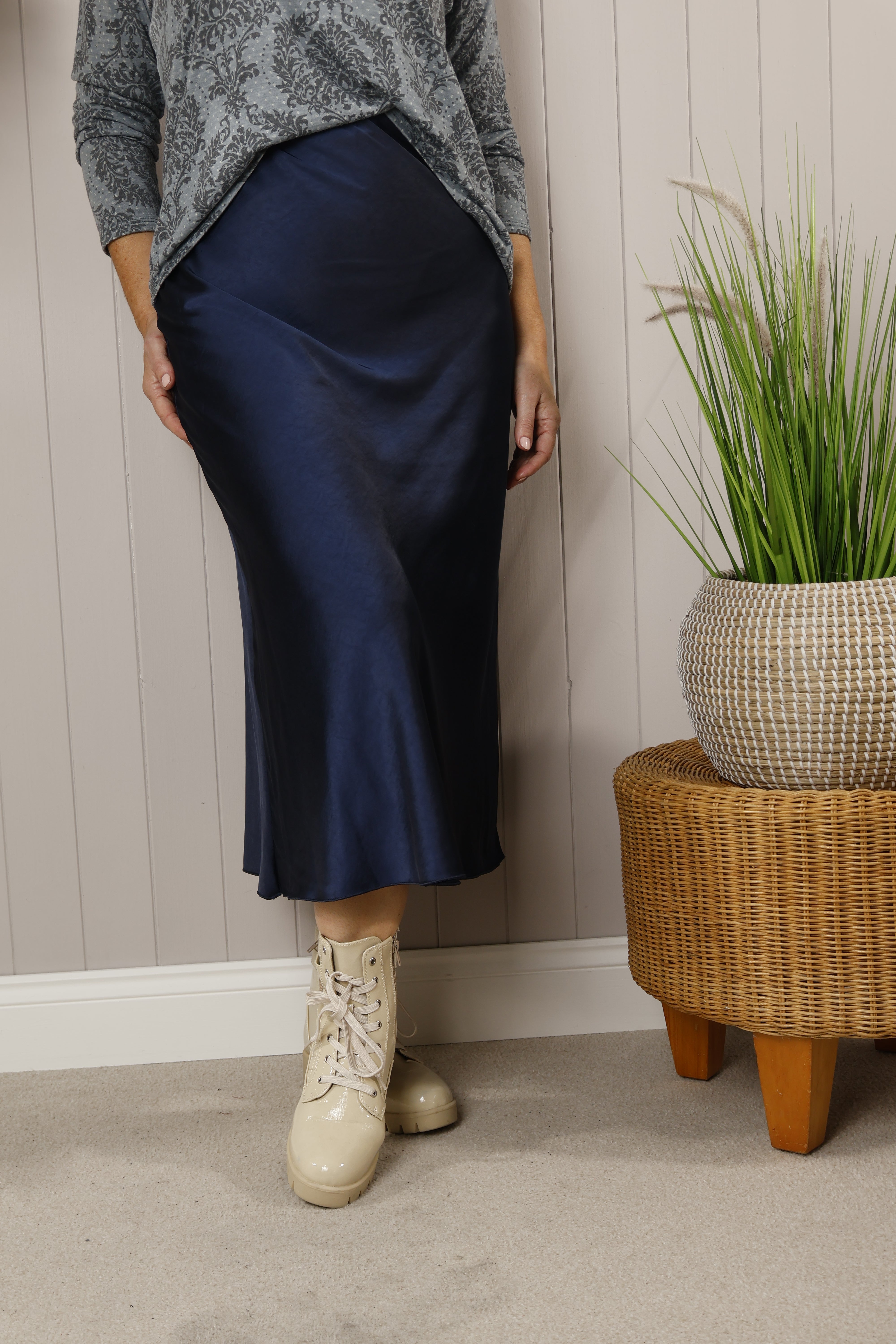 Beatrice Satin skirt Navy Goose Island