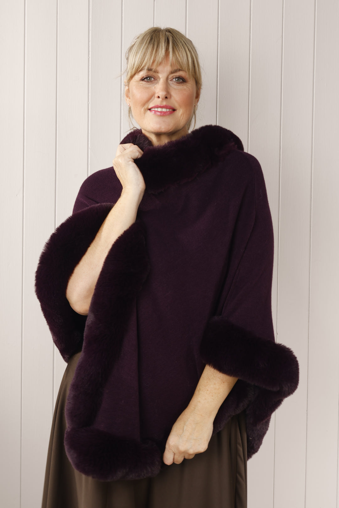 Nova Faux Fur Edge Poncho Purple