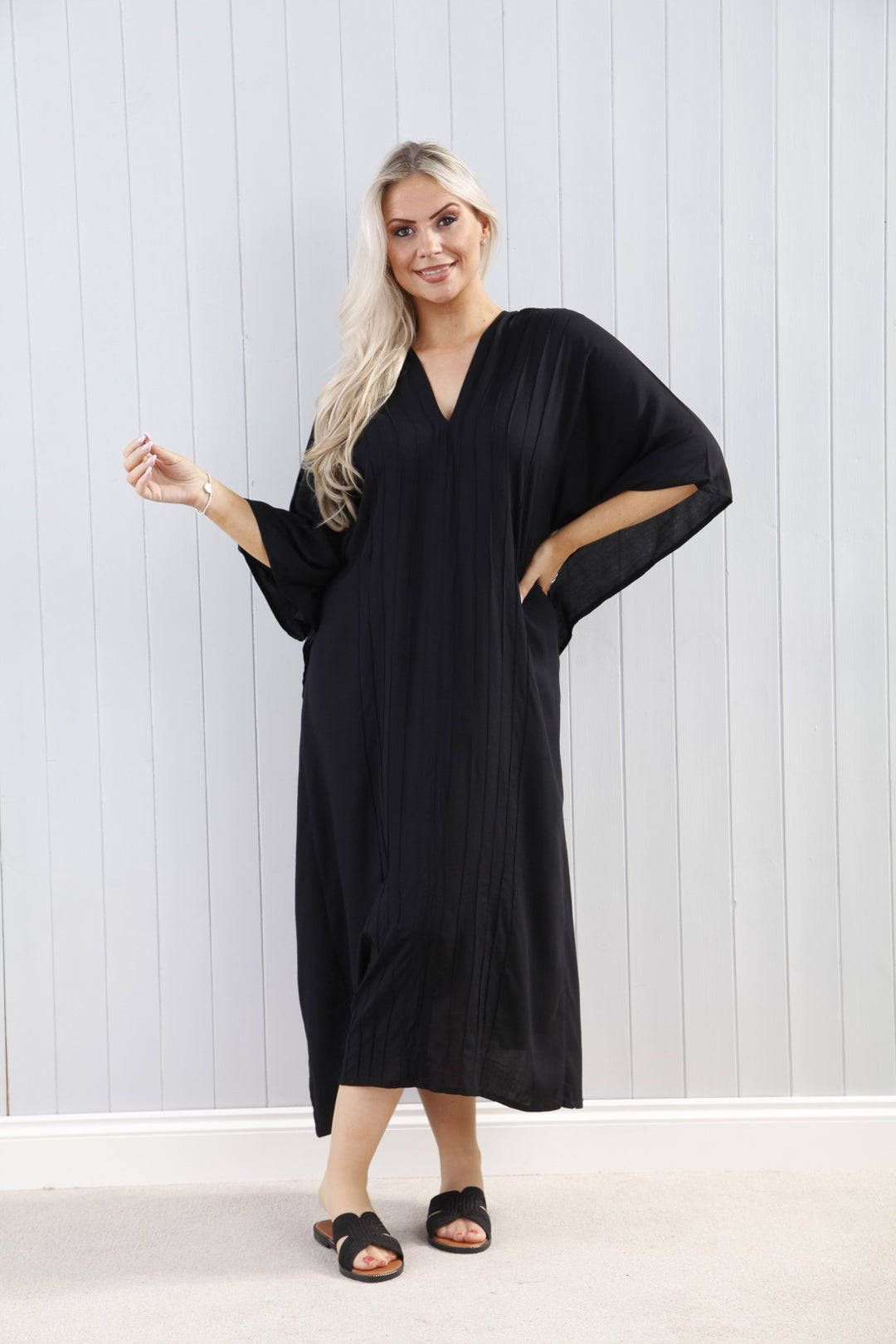 Pleated Lovina Dress Black