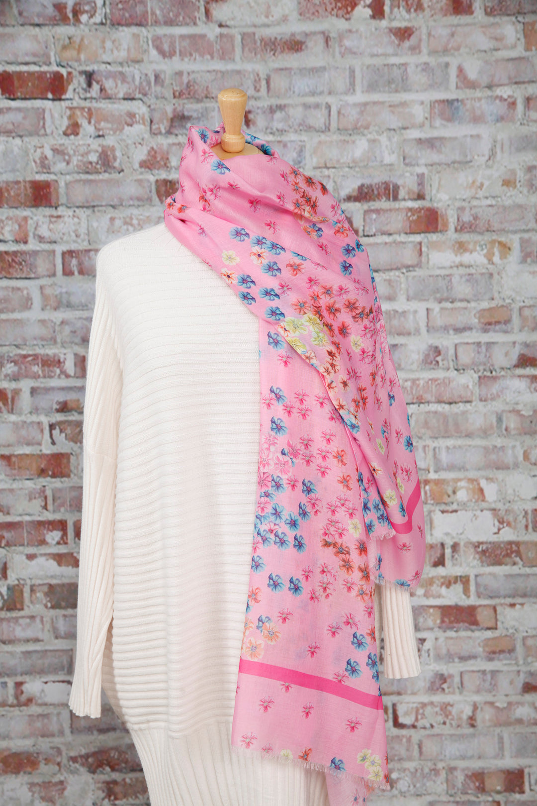 Diana Daisy Scarf Pink