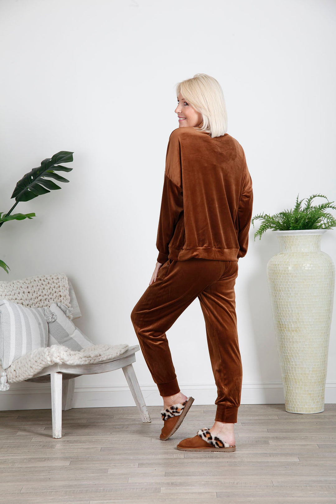 Bronze Velour Lounge Pants - Goose Island